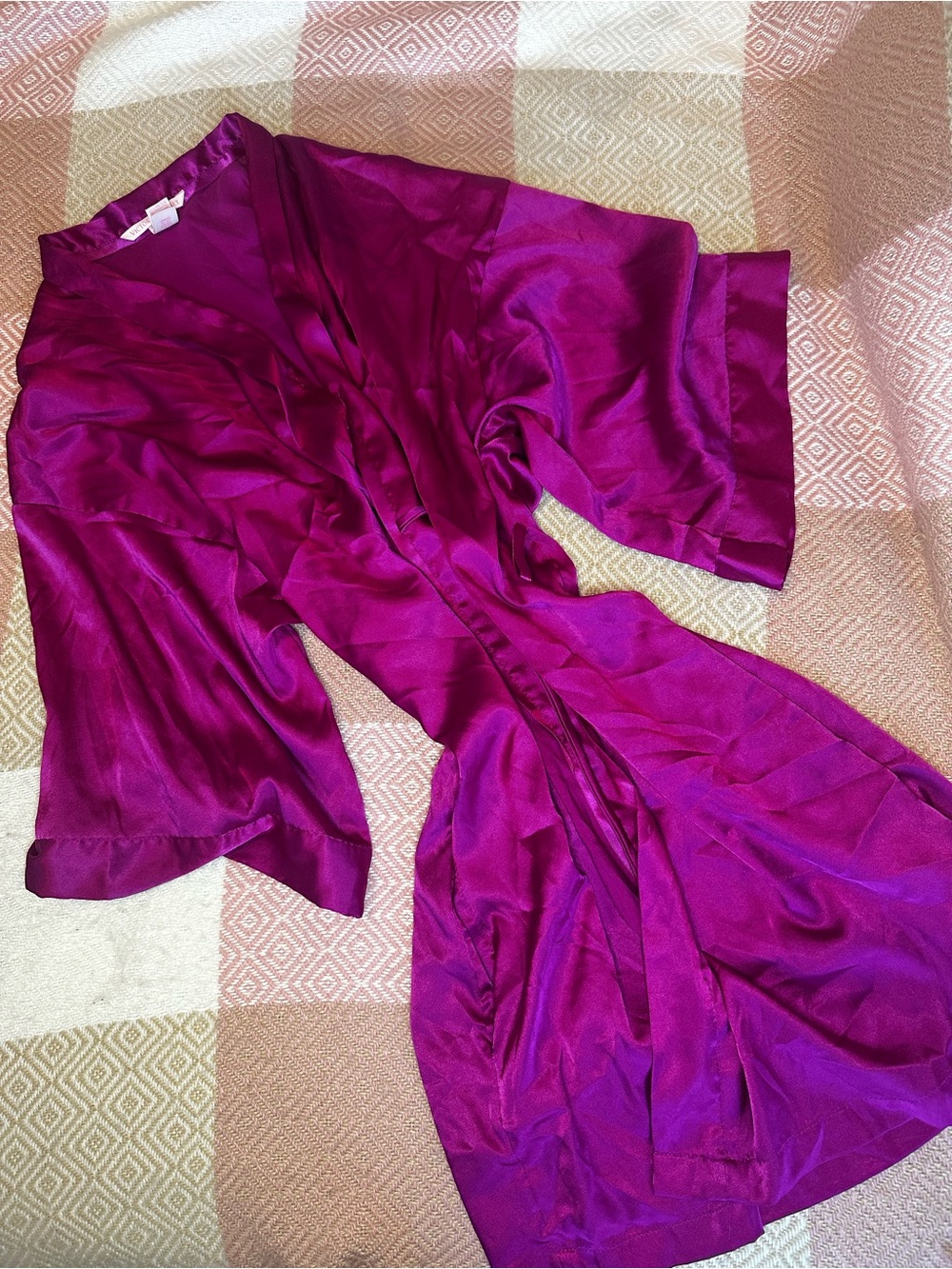 Silky Satin Victoria’s Secret robe in Magenta